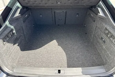 7 of 64 for SKODA SUPERB 1.4 TSI iV Sport Line Plus DSG 5dr