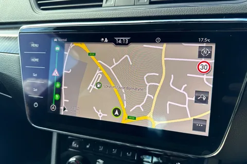 17 of 64 for SKODA SUPERB 1.4 TSI iV Sport Line Plus DSG 5dr