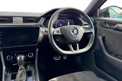 18 of 64 for SKODA SUPERB 1.4 TSI iV Sport Line Plus DSG 5dr