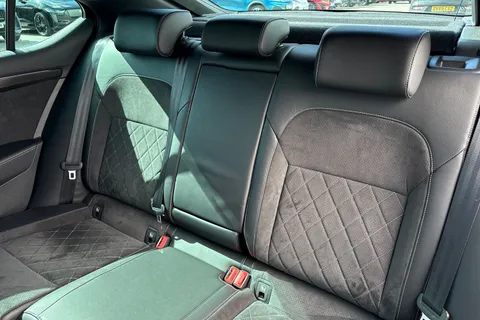 19 of 64 for SKODA SUPERB 1.4 TSI iV Sport Line Plus DSG 5dr