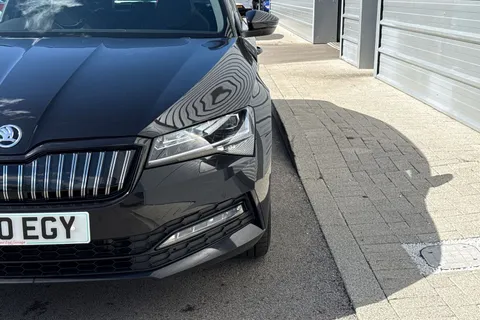 26 of 64 for SKODA SUPERB 1.4 TSI iV Sport Line Plus DSG 5dr