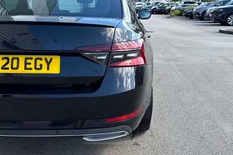 31 of 64 for SKODA SUPERB 1.4 TSI iV Sport Line Plus DSG 5dr