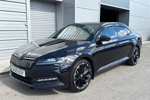 40 of 64 for SKODA SUPERB 1.4 TSI iV Sport Line Plus DSG 5dr