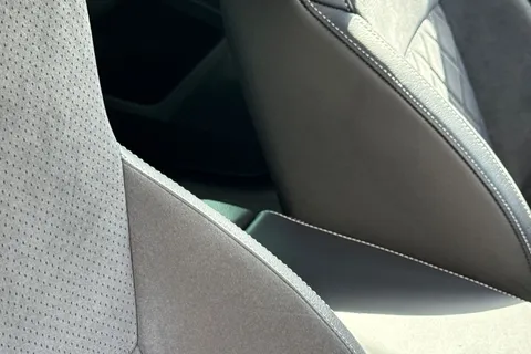 41 of 64 for SKODA SUPERB 1.4 TSI iV Sport Line Plus DSG 5dr