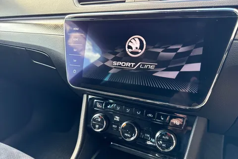 46 of 64 for SKODA SUPERB 1.4 TSI iV Sport Line Plus DSG 5dr