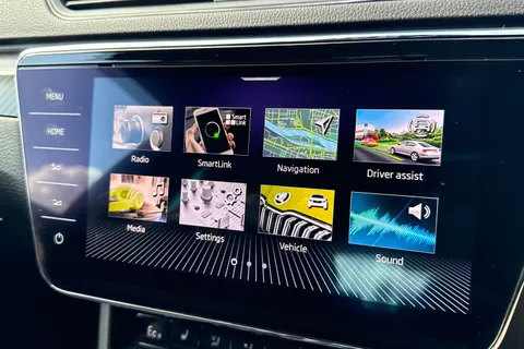 47 of 64 for SKODA SUPERB 1.4 TSI iV Sport Line Plus DSG 5dr