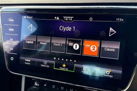 50 of 64 for SKODA SUPERB 1.4 TSI iV Sport Line Plus DSG 5dr