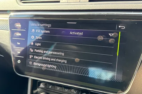 56 of 64 for SKODA SUPERB 1.4 TSI iV Sport Line Plus DSG 5dr