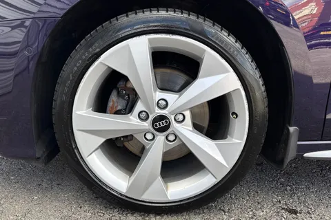 MJ71CZK Audi A3 1.4 TFSIe 40 S line Sportback S Tronic Euro 6 (s/s) 5dr 13kWh Thumbnail #11