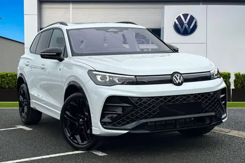 Volkswagen Tiguan 1.5 TSI eHybrid 19.7kWh R-Line DSG Euro 6 (s/s) 5dr Thumbnail #2