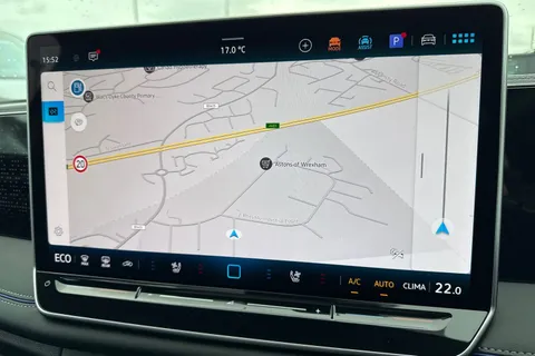 Volkswagen Tiguan 1.5 TSI eHybrid 19.7kWh R-Line DSG Euro 6 (s/s) 5dr Thumbnail #17