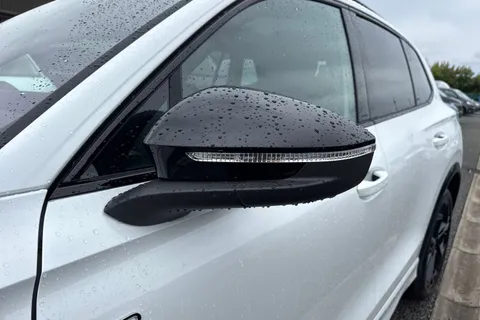 Volkswagen Tiguan 1.5 TSI eHybrid 19.7kWh R-Line DSG Euro 6 (s/s) 5dr Thumbnail #39