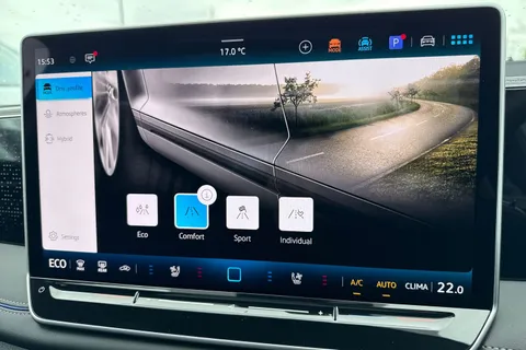 Volkswagen Tiguan 1.5 TSI eHybrid 19.7kWh R-Line DSG Euro 6 (s/s) 5dr Thumbnail #56