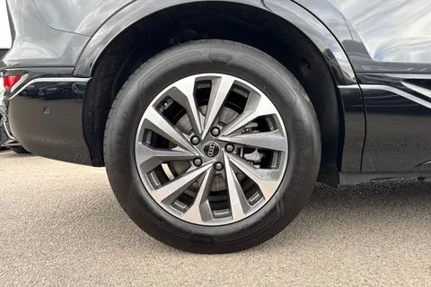Audi Q6 E-Tron 100kWh Performance Sport Auto 5dr Thumbnail #11