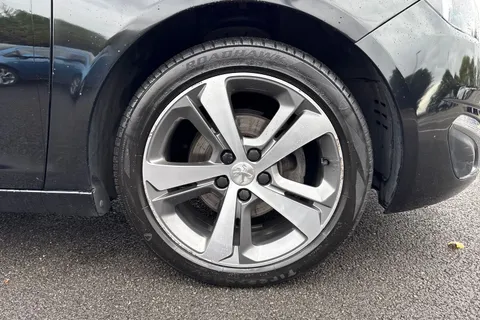 SL16GUF PEUGEOT 308 1.6 BlueHDi Allure EAT Euro 6 (s/s) 5dr Thumbnail #10