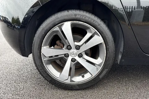 SL16GUF PEUGEOT 308 1.6 BlueHDi Allure EAT Euro 6 (s/s) 5dr Thumbnail #11
