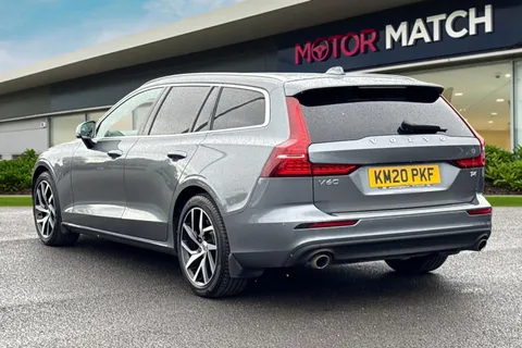 KM20PKF Volvo V60 2.0 T4 Momentum Plus Auto Euro 6 (s/s) 5dr Thumbnail #3