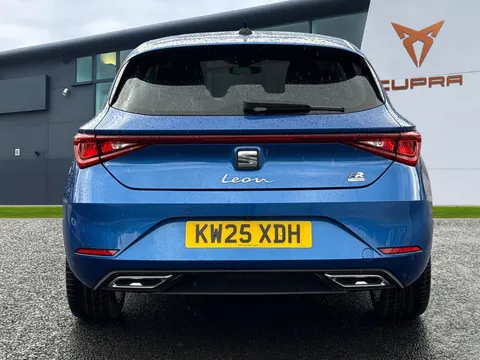KW25XDH SEAT Leon 1.5 e-Hybrid FR 5dr DSG [DAP] ** DELIVERY MILEAGE** Thumbnail #5