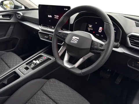 KW25XDH SEAT Leon 1.5 e-Hybrid FR 5dr DSG [DAP] ** DELIVERY MILEAGE** Thumbnail #8