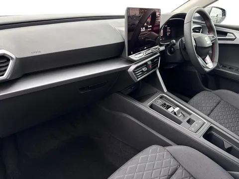 KW25XDH SEAT Leon 1.5 e-Hybrid FR 5dr DSG [DAP] ** DELIVERY MILEAGE** Thumbnail #9