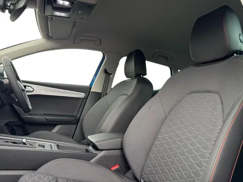 KW25XDH SEAT Leon 1.5 e-Hybrid FR 5dr DSG [DAP] ** DELIVERY MILEAGE** Thumbnail #11