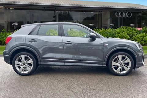 PN71NBG Audi Q2 S line 35 TFSI 150 PS 6-speed Thumbnail #4