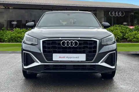 PN71NBG Audi Q2 S line 35 TFSI 150 PS 6-speed Thumbnail #6