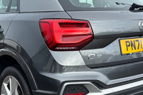 PN71NBG Audi Q2 S line 35 TFSI 150 PS 6-speed Thumbnail #8