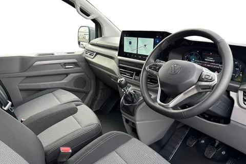 BC25ZCE Volkswagen Transporter 2.0 TDI 110 Commerce Pro Van Thumbnail #8