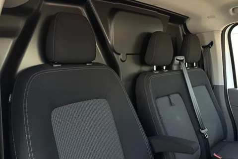 BG25MVZ Volkswagen E-Transporter 100kW 65kWh Commerce Plus Van Auto Thumbnail #21