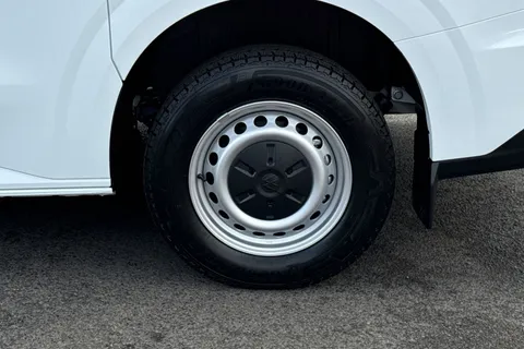 BG25MVZ Volkswagen E-Transporter 100kW 65kWh Commerce Plus Van Auto Thumbnail #23