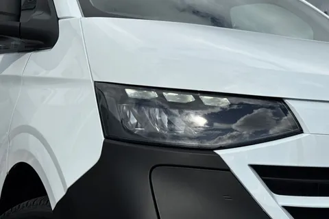 BG25MVZ Volkswagen E-Transporter 100kW 65kWh Commerce Plus Van Auto Thumbnail #27