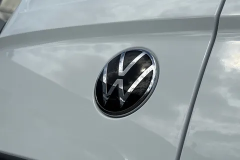 BG25MVZ Volkswagen E-Transporter 100kW 65kWh Commerce Plus Van Auto Thumbnail #36