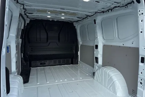 BG25MVZ Volkswagen E-Transporter 100kW 65kWh Commerce Plus Van Auto Thumbnail #45