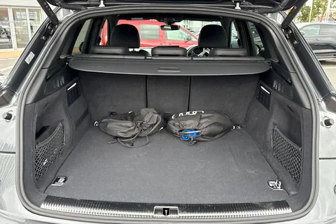 KW25EPL Audi Q5 Black Edition 50 TFSI e quattro 299 PS S tronic Thumbnail #7