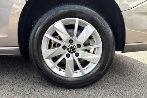 BT25HFX Volkswagen Caddy Maxi 2.0 TDI 122ps Maxi Life 7 Seat DSG 2025 Thumbnail #10