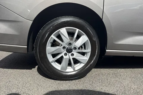 BT25HFX Volkswagen Caddy Maxi 2.0 TDI 122ps Maxi Life 7 Seat DSG 2025 Thumbnail #11