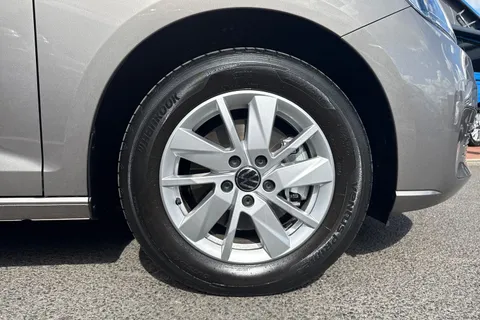 BT25HFX Volkswagen Caddy Maxi 2.0 TDI 122ps Maxi Life 7 Seat DSG 2025 Thumbnail #12