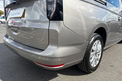 BT25HFX Volkswagen Caddy Maxi 2.0 TDI 122ps Maxi Life 7 Seat DSG 2025 Thumbnail #30