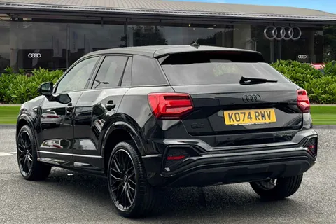 KO74RWV Audi Q2 Black Edition 35 TFSI 150 PS S tronic Thumbnail #3
