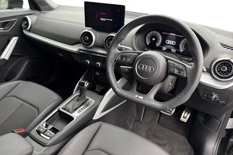 KO74RWV Audi Q2 Black Edition 35 TFSI 150 PS S tronic Thumbnail #8