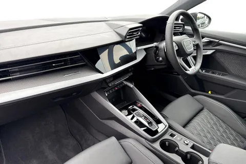 PX25LYV Audi S3 Vorsprung TFSI 333 PS S tronic Thumbnail #9