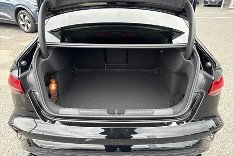 PX25LYV Audi S3 Vorsprung TFSI 333 PS S tronic Thumbnail #10