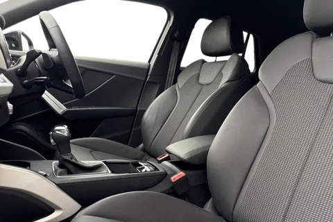 KO74RWV Audi Q2 Black Edition 35 TFSI 150 PS S tronic Thumbnail #11