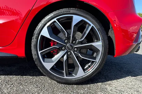  Audi S3 2.0 TFSI Black Edition Sportback S Tronic quattro Euro 6 (s/s) 5dr Thumbnail #11