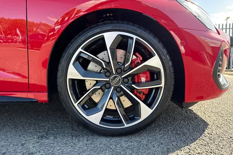  Audi S3 2.0 TFSI Black Edition Sportback S Tronic quattro Euro 6 (s/s) 5dr Thumbnail #13