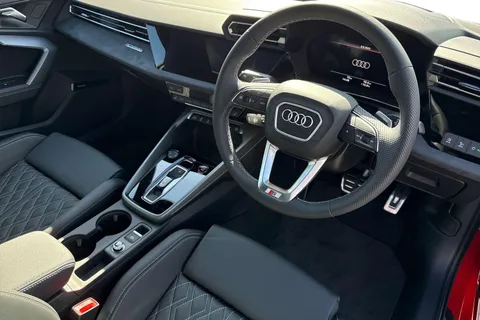  Audi S3 2.0 TFSI Black Edition Sportback S Tronic quattro Euro 6 (s/s) 5dr Thumbnail #14