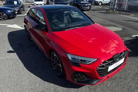  Audi S3 2.0 TFSI Black Edition Sportback S Tronic quattro Euro 6 (s/s) 5dr Thumbnail #36