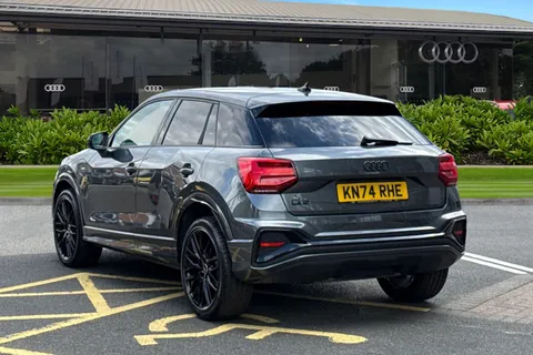 KN74RHE Audi Q2 Black Edition 35 TFSI 150 PS S tronic Thumbnail #3