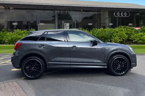 KN74RHE Audi Q2 Black Edition 35 TFSI 150 PS S tronic Thumbnail #4